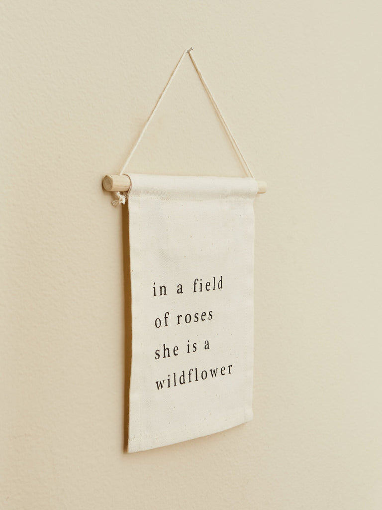 Black and White Print Wall Hanging Sign Décor